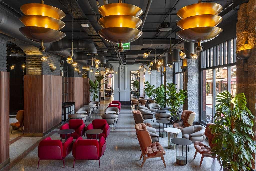 Radisson Red Tbilisi Hotel Restaurante foto