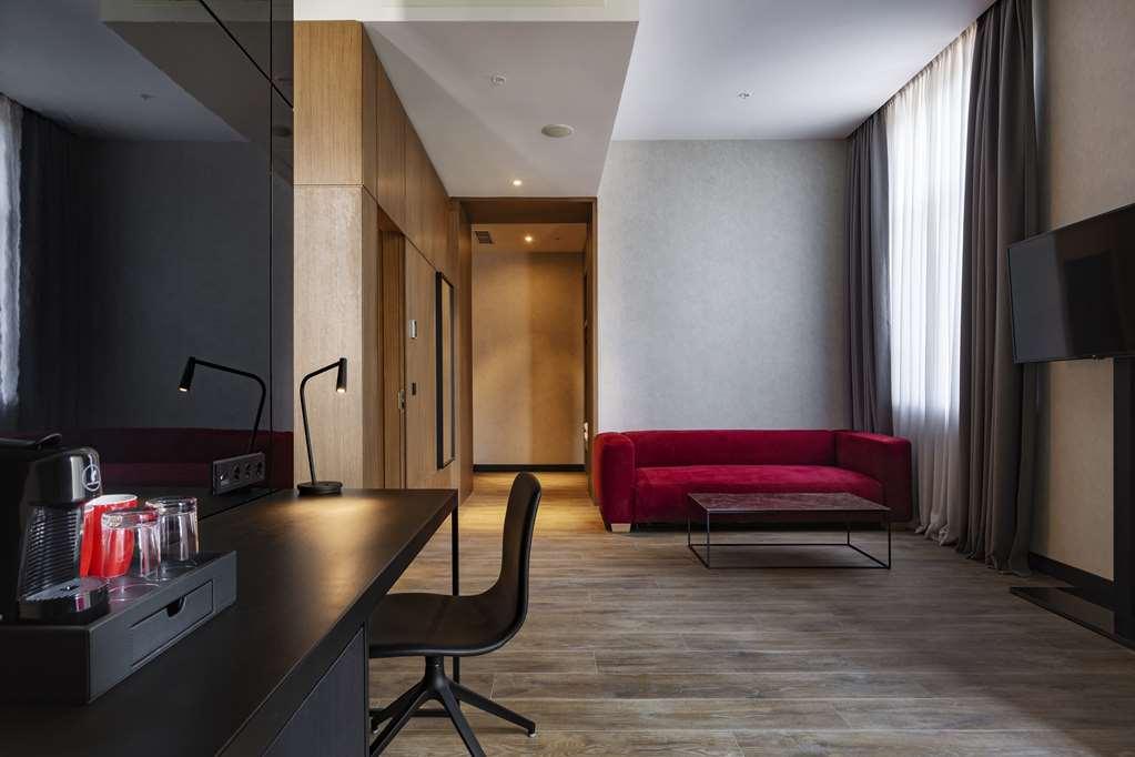Radisson Red Tbilisi Hotel Quarto foto