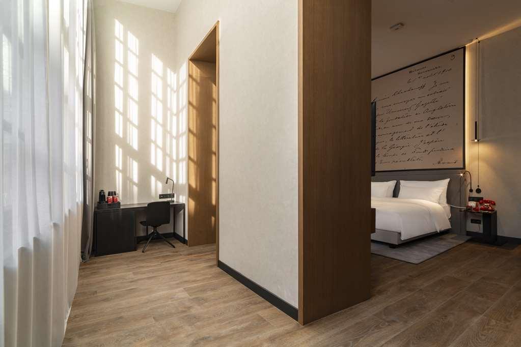 Radisson Red Tbilisi Hotel Quarto foto