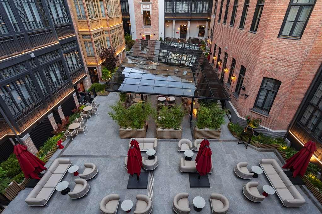 Radisson Red Tbilisi Hotel Exterior foto